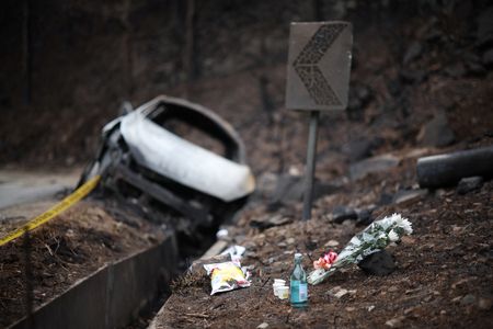 tagreuters.com2025binary_LYNXNPEL2R0JR-VIEWIMAGE