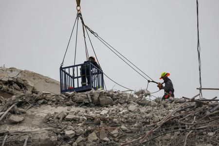 tagreuters.com2025binary_LYNXNPEL2T04I-VIEWIMAGE