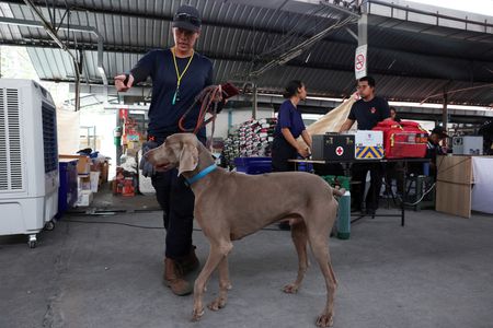 tagreuters.com2025binary_LYNXNPEL310SP-VIEWIMAGE