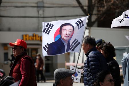 tagreuters.com2025binary_LYNXNPEL320FY-VIEWIMAGE