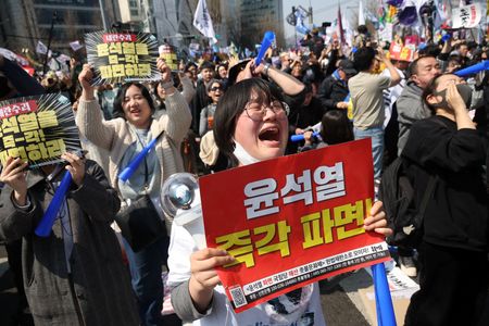 tagreuters.com2025binary_LYNXNPEL3303F-VIEWIMAGE