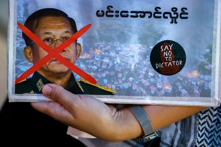 tagreuters.com2025binary_LYNXNPEL3401F-VIEWIMAGE