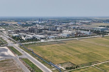 tagreuters.com2025binary_LYNXNPEL4R06Y-VIEWIMAGE