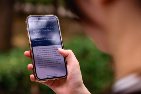 tagreuters.com2025binary_LYNXNPEL4T0DF-VIEWIMAGE