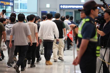 tagreuters.com2025binary_LYNXNPEL8B0A5-VIEWIMAGE