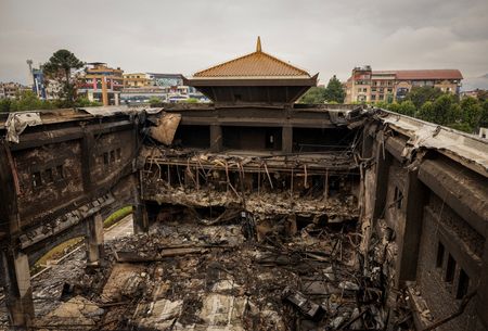 tagreuters.com2025binary_LYNXNPEL8I0A8-VIEWIMAGE