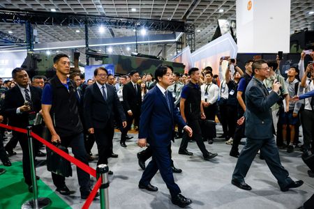 tagreuters.com2025binary_LYNXNPEL8J03J-VIEWIMAGE