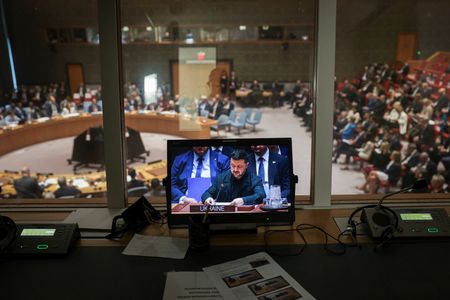 tagreuters.com2025binary_LYNXNPEL8N05H-VIEWIMAGE