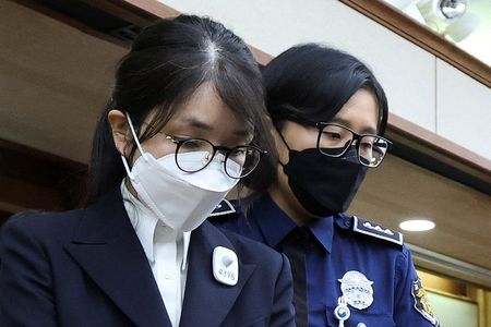 tagreuters.com2025binary_LYNXNPEL8N0AU-VIEWIMAGE