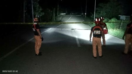 tagreuters.com2025binary_LYNXNPEL9016M-VIEWIMAGE