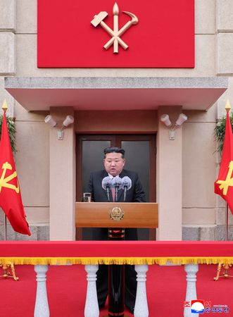 tagreuters.com2025binary_LYNXNPEL9802D-VIEWIMAGE