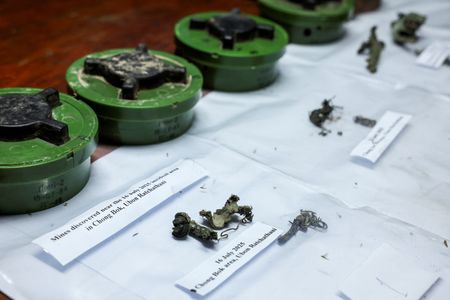 tagreuters.com2025binary_LYNXNPEL9F03E-VIEWIMAGE