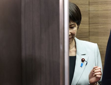 tagreuters.com2025binary_LYNXNPEL9F0H4-VIEWIMAGE