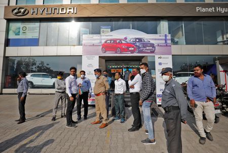 tagreuters.com2022binary_LYNXMPEI180PS-VIEWIMAGE