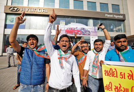 tagreuters.com2022binary_LYNXMPEI180PX-VIEWIMAGE