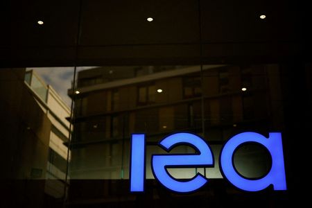 tagreuters.com2024binary_LYNXMPEK16064-VIEWIMAGE