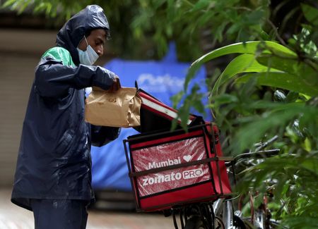 tagreuters.com2025binary_LYNXMPEL1C0O9-VIEWIMAGE