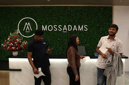 tagreuters.com2025binary_LYNXMPEL3S048-VIEWIMAGE