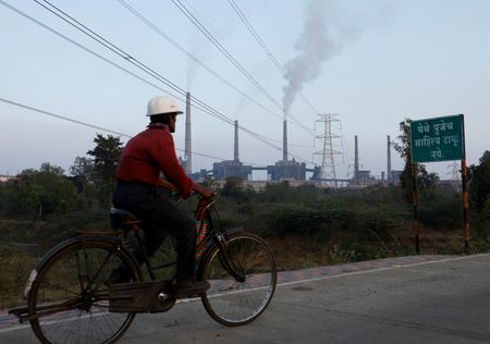 tagreuters.com2025binary_LYNXMPEL5802O-VIEWIMAGE