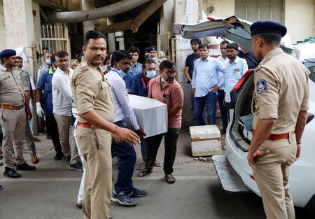 tagreuters.com2025binary_LYNXMPEL5C06B-VIEWIMAGE