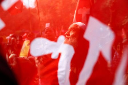 tagreuters.com2025binary_LYNXMPELAP0JX-VIEWIMAGE