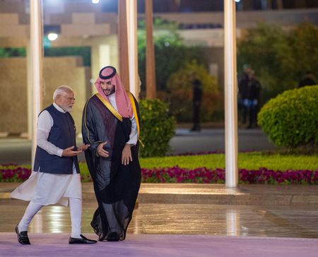 tagreuters.com2025binary_LYNXNPEL4T096-VIEWIMAGE