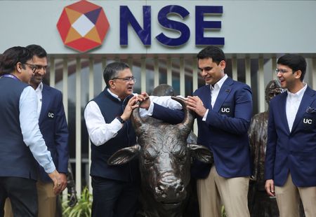 tagreuters.com2025binary_LYNXNPEL8G06D-VIEWIMAGE