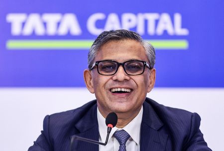 tagreuters.com2025binary_LYNXNPEL8S0AI-VIEWIMAGE