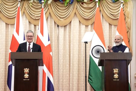 tagreuters.com2025binary_LYNXNPEL980CF-VIEWIMAGE