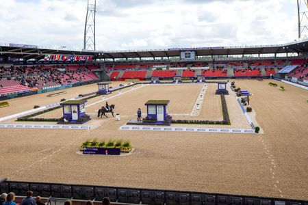 tagreuters.com2022binary_LYNXMPEI7L0R7-VIEWIMAGE