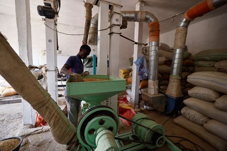 tagreuters.com2022binary_LYNXMPEI9J082-VIEWIMAGE