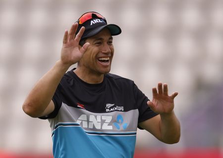 tagreuters.com2023binary_LYNXMPEJAD05L-VIEWIMAGE