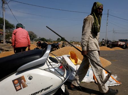 tagreuters.com2024binary_LYNXMPEK560FS-VIEWIMAGE