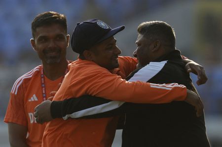 tagreuters.com2024binary_LYNXNPEK1E02M-VIEWIMAGE