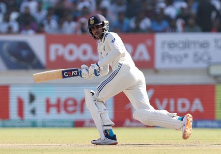 tagreuters.com2024binary_LYNXNPEK1H01I-VIEWIMAGE