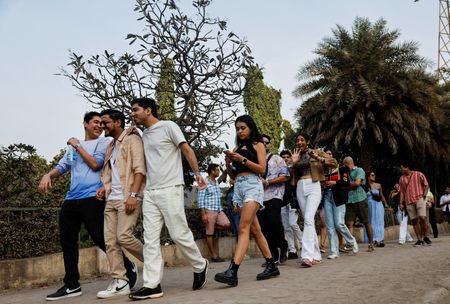 tagreuters.com2024binary_LYNXNPEKB5071-VIEWIMAGE