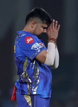 tagreuters.com2025binary_LYNXMPEL3C0CI-VIEWIMAGE