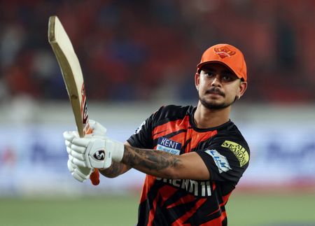 tagreuters.com2025binary_LYNXMPEL3N06P-VIEWIMAGE