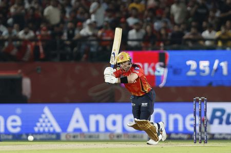 tagreuters.com2025binary_LYNXMPEL4C05Y-VIEWIMAGE