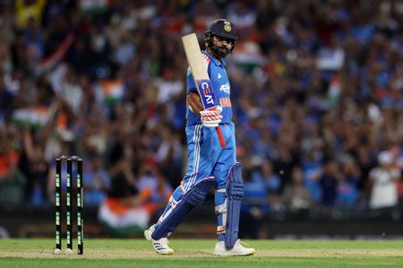 tagreuters.com2025binary_LYNXMPEL9O05F-VIEWIMAGE