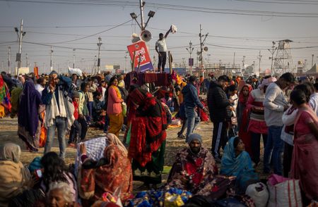 tagreuters.com2025binary_LYNXNPEL0S03I-VIEWIMAGE