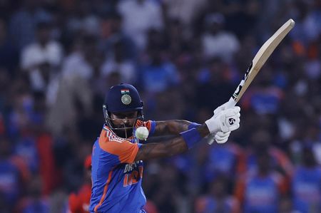 tagreuters.com2025binary_LYNXNPEL0U0S1-VIEWIMAGE