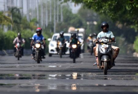 tagreuters.com2025binary_LYNXNPEL1Q0AK-VIEWIMAGE