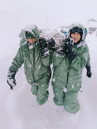 tagreuters.com2025binary_LYNXNPEL1R0I3-VIEWIMAGE