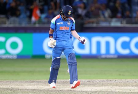 tagreuters.com2025binary_LYNXNPEL230MW-VIEWIMAGE