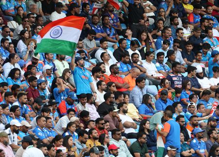 tagreuters.com2025binary_LYNXNPEL230N6-VIEWIMAGE