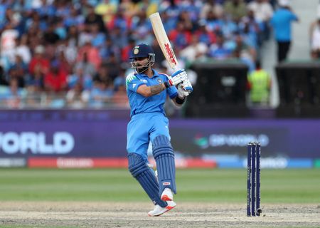 tagreuters.com2025binary_LYNXNPEL230PH-VIEWIMAGE