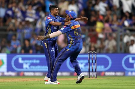 tagreuters.com2025binary_LYNXNPEL301ME-VIEWIMAGE