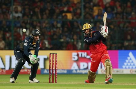 tagreuters.com2025binary_LYNXNPEL310YL-VIEWIMAGE