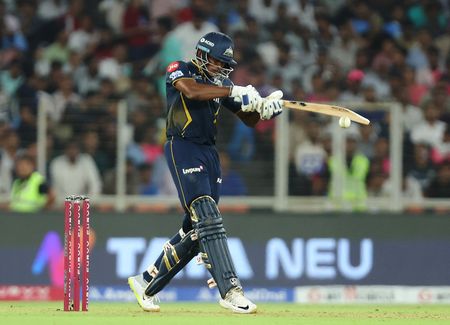 tagreuters.com2025binary_LYNXNPEL3904W-VIEWIMAGE